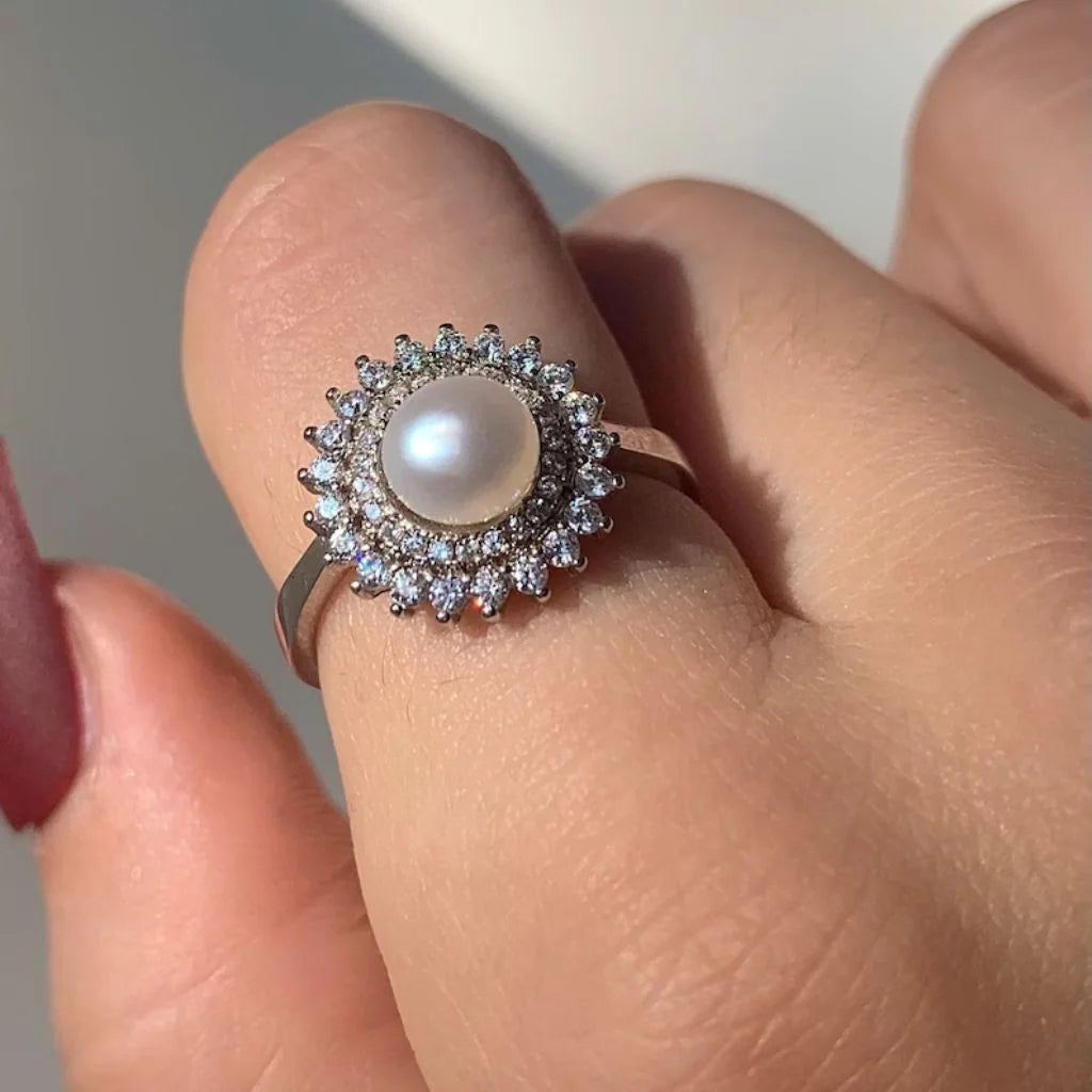 Silver Pearl ring with Zercon